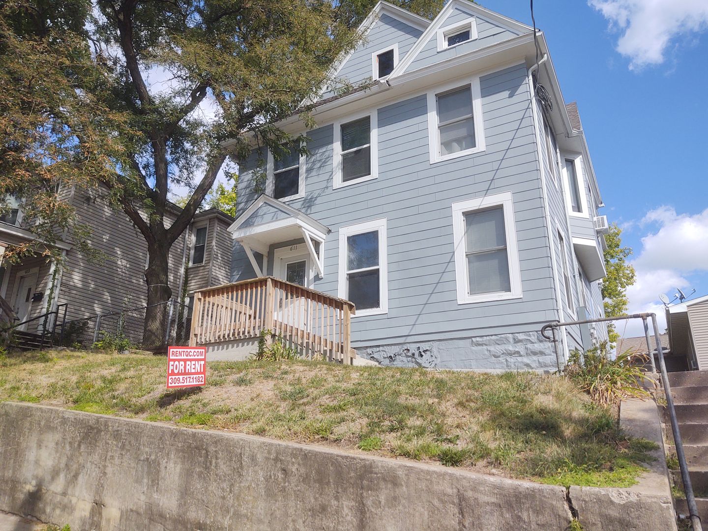 Davenport Apartment: 611 N Perry St.