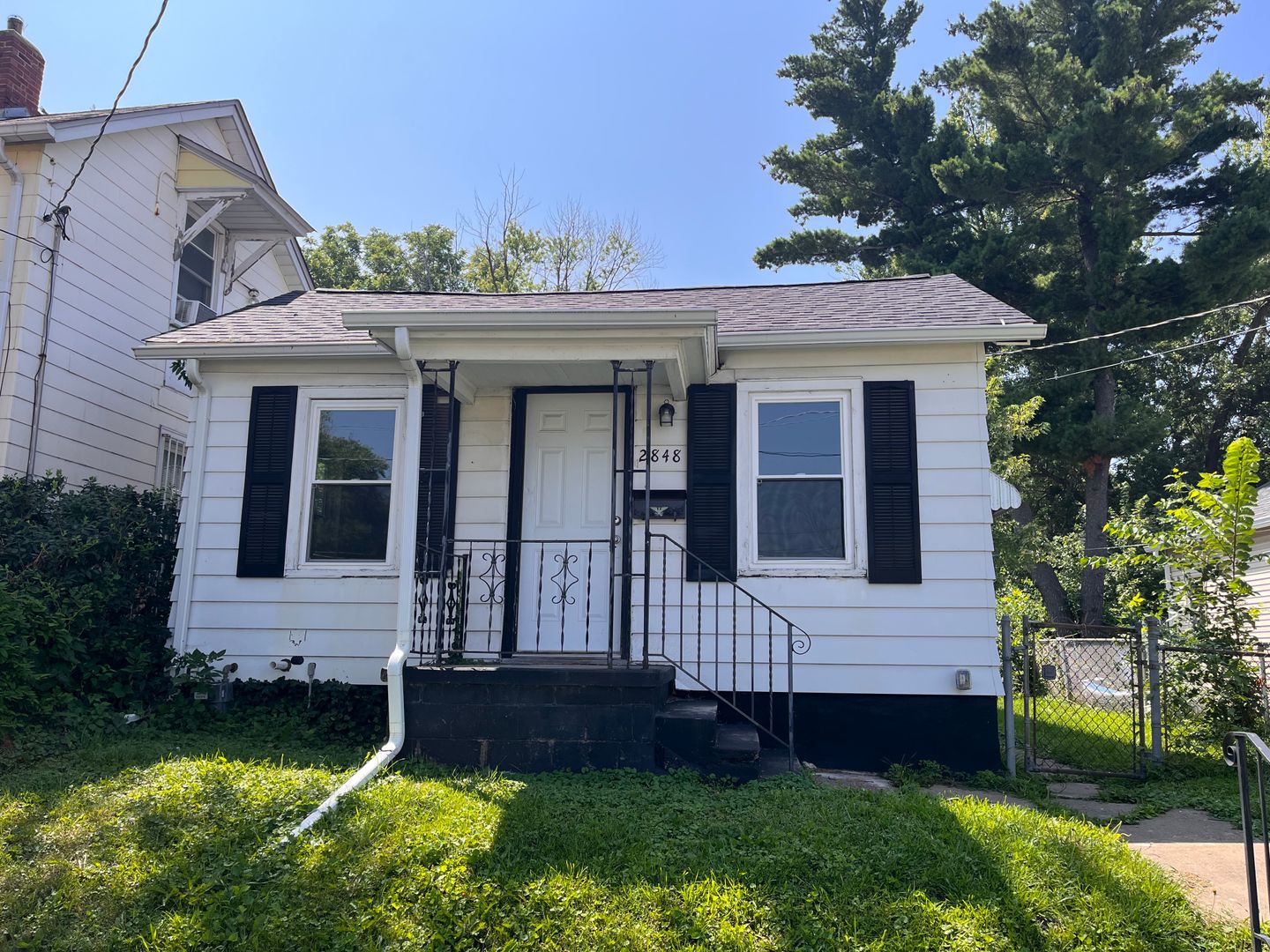 Rock Island House: 2848 5 1/2 Ave.