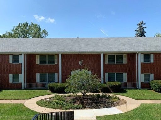 Huge one Bedroom in Rock Island