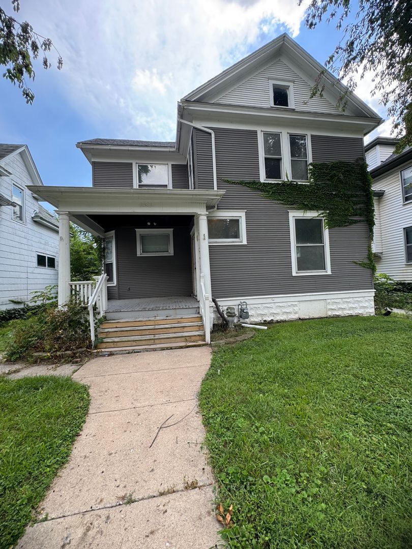 Davenport House: 1321 W 13th St