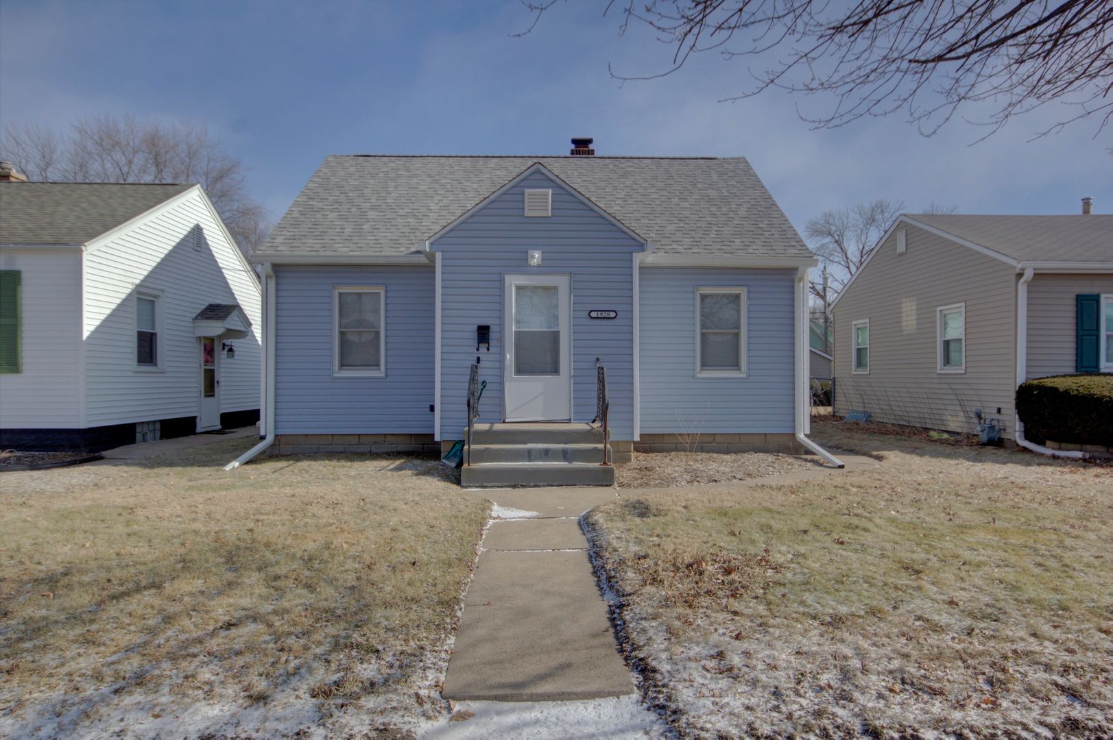 Moline House: 1928 2nd St