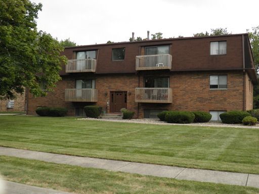 Spacious 2 bedroom, 1 bathroom apartment – photo 1
