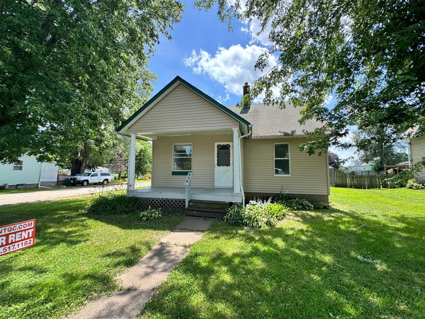 Colona House: 530 Warren St