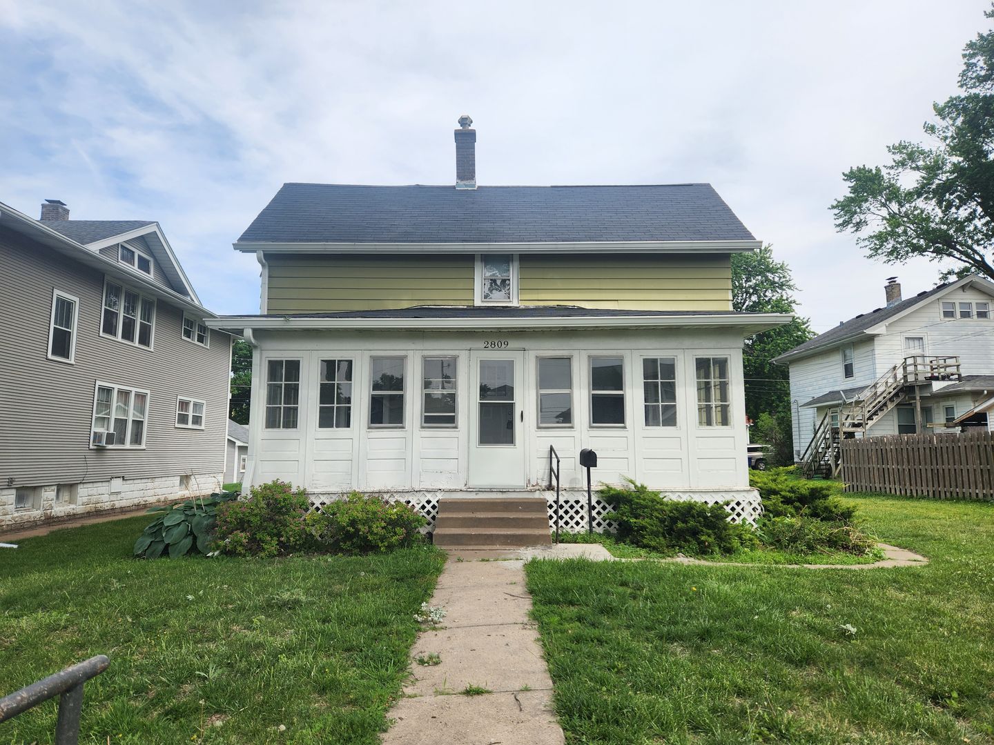 Davenport House: 2809 Main St
