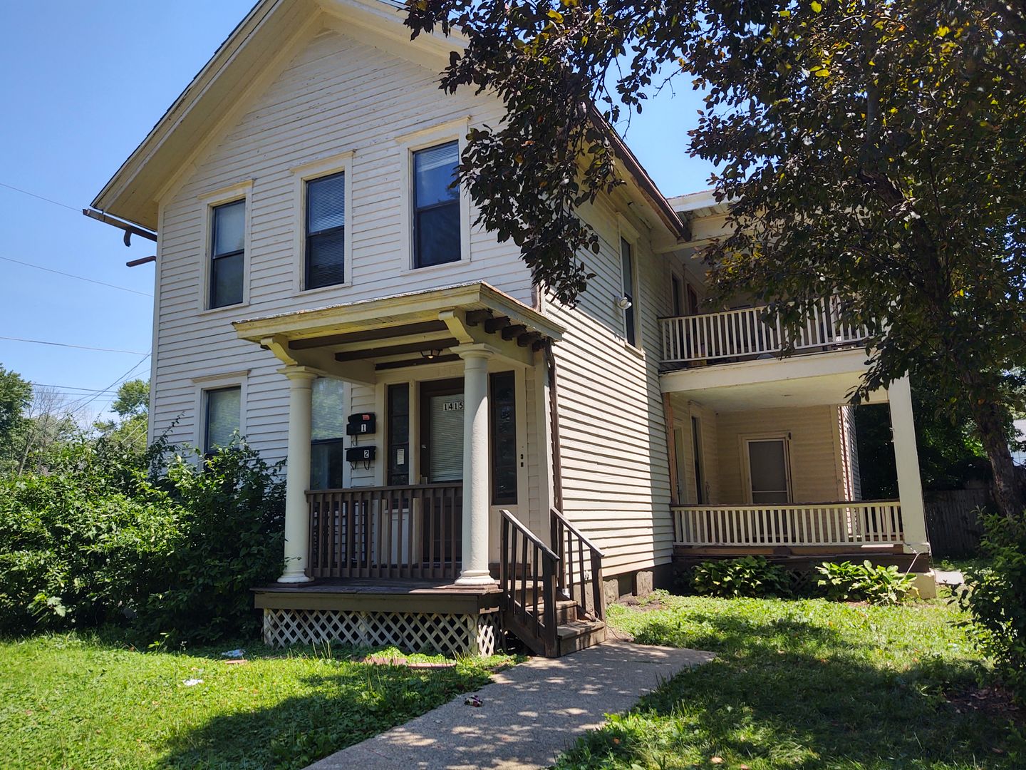 Davenport Apartment: 1415 Farnam St