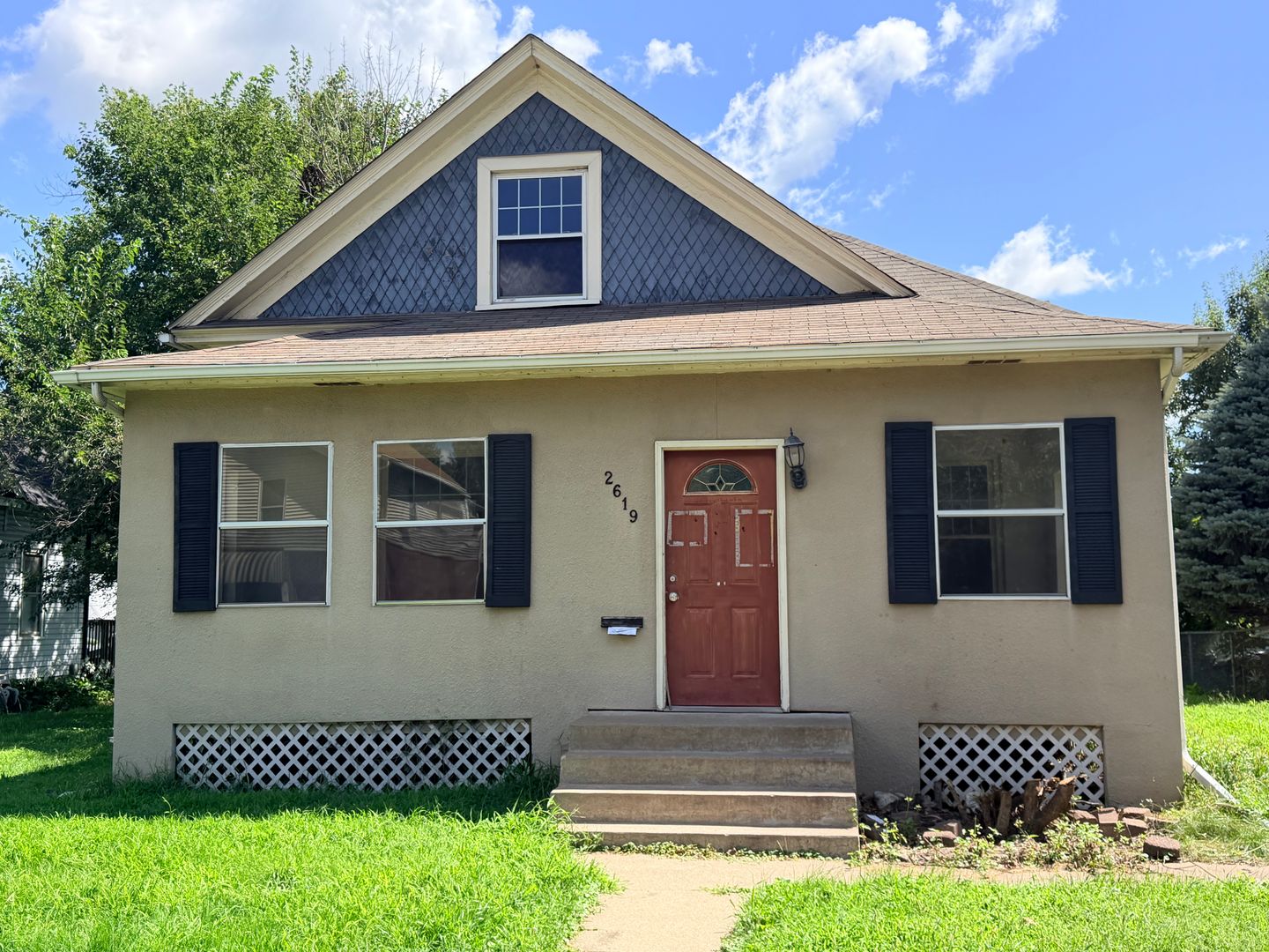 Davenport House: 2619 Brady Street