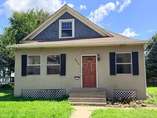4-Bedroom Home Near Brady Street in Davenport – photo 1