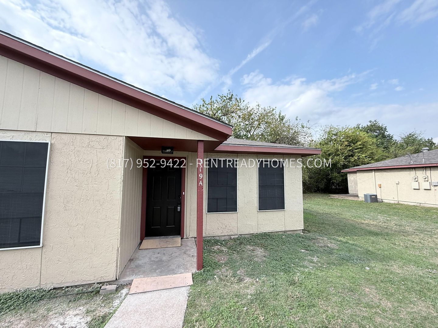 Bryan Apartment: 319 Frontier Dr.