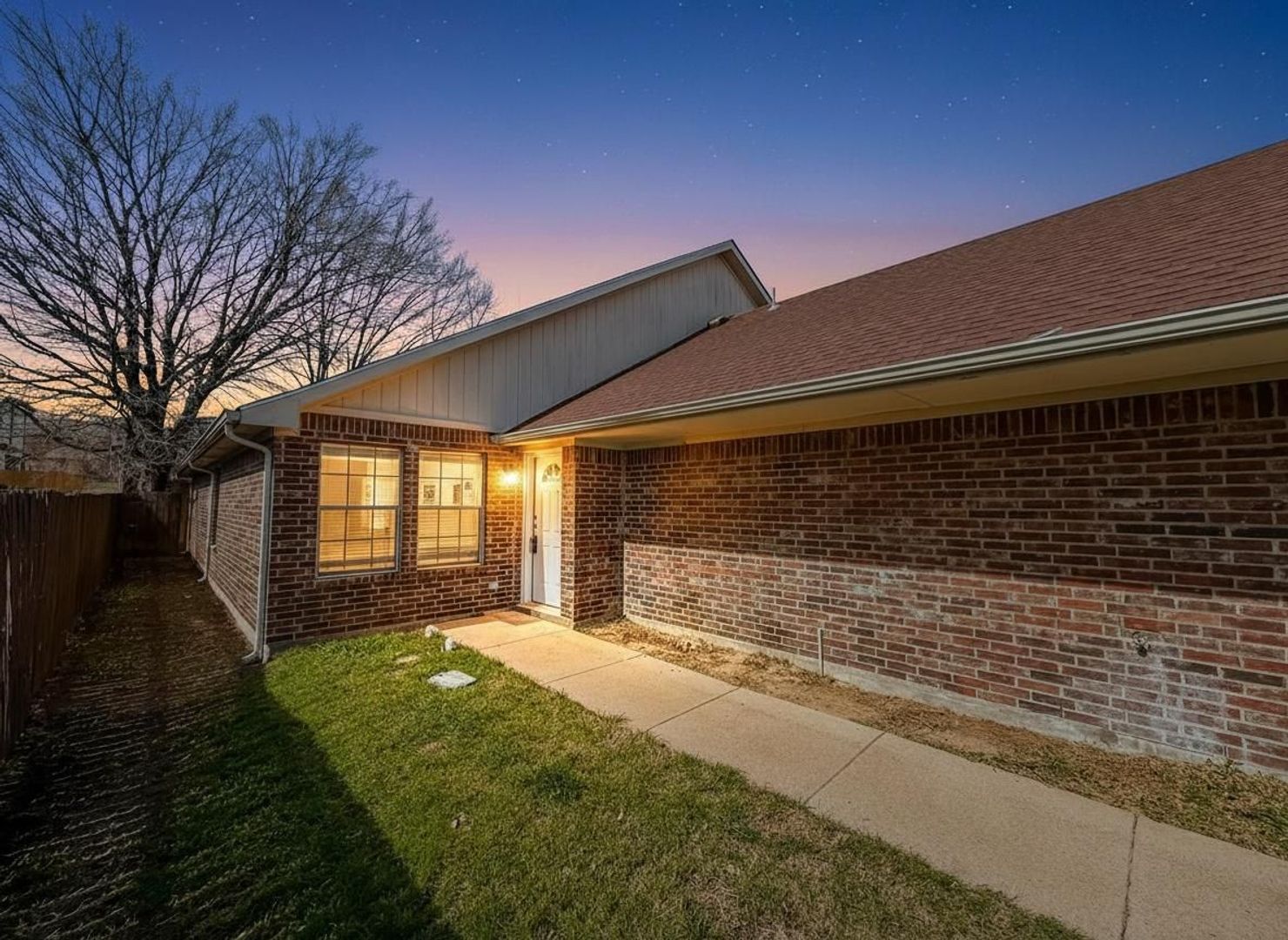 Fort Worth House: 3130 S Cherry Ln