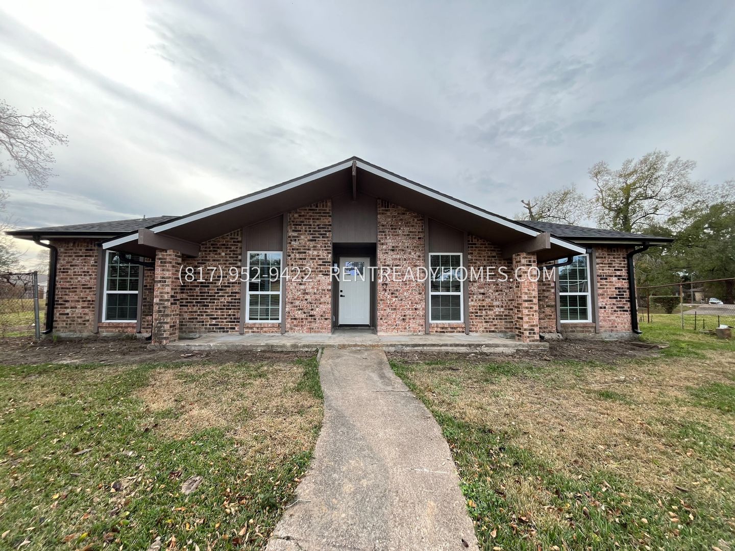 Houston House: 6007 Leacrest Ct