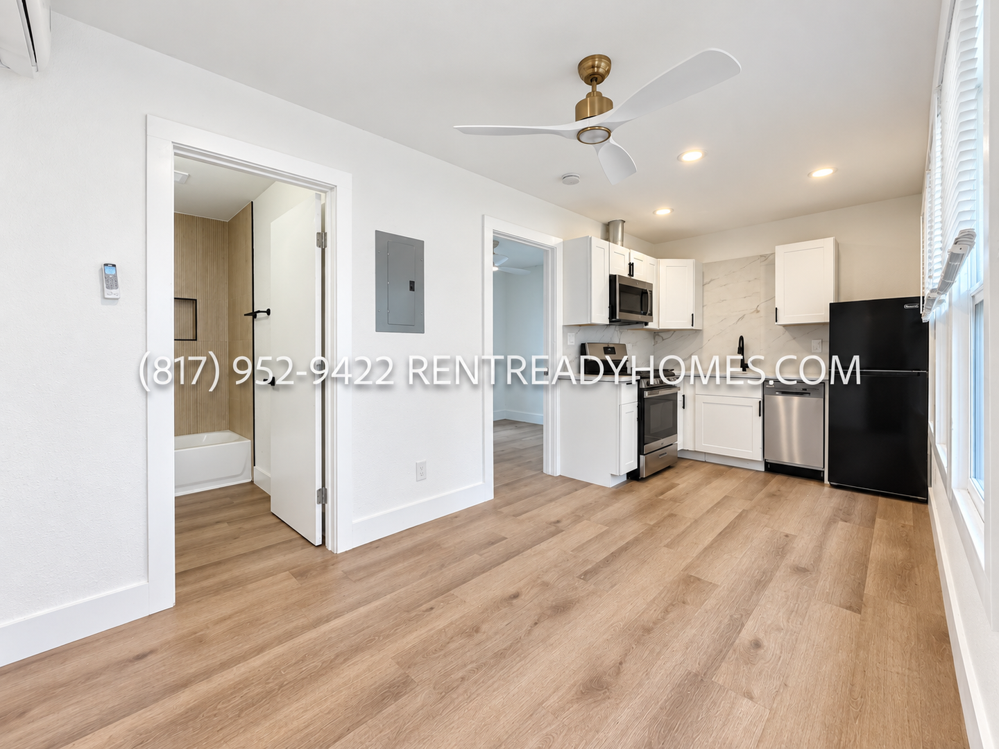 Dallas Apartment: 104 S. Windomere Ave.