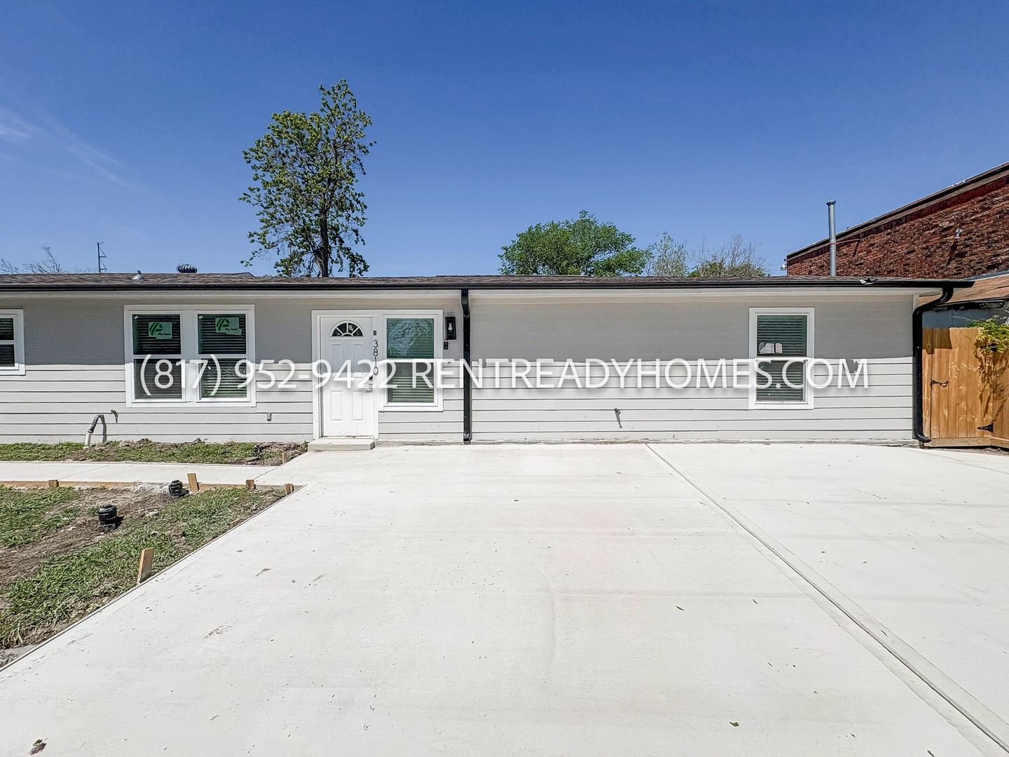 Houston House: 3810 Weslow St,