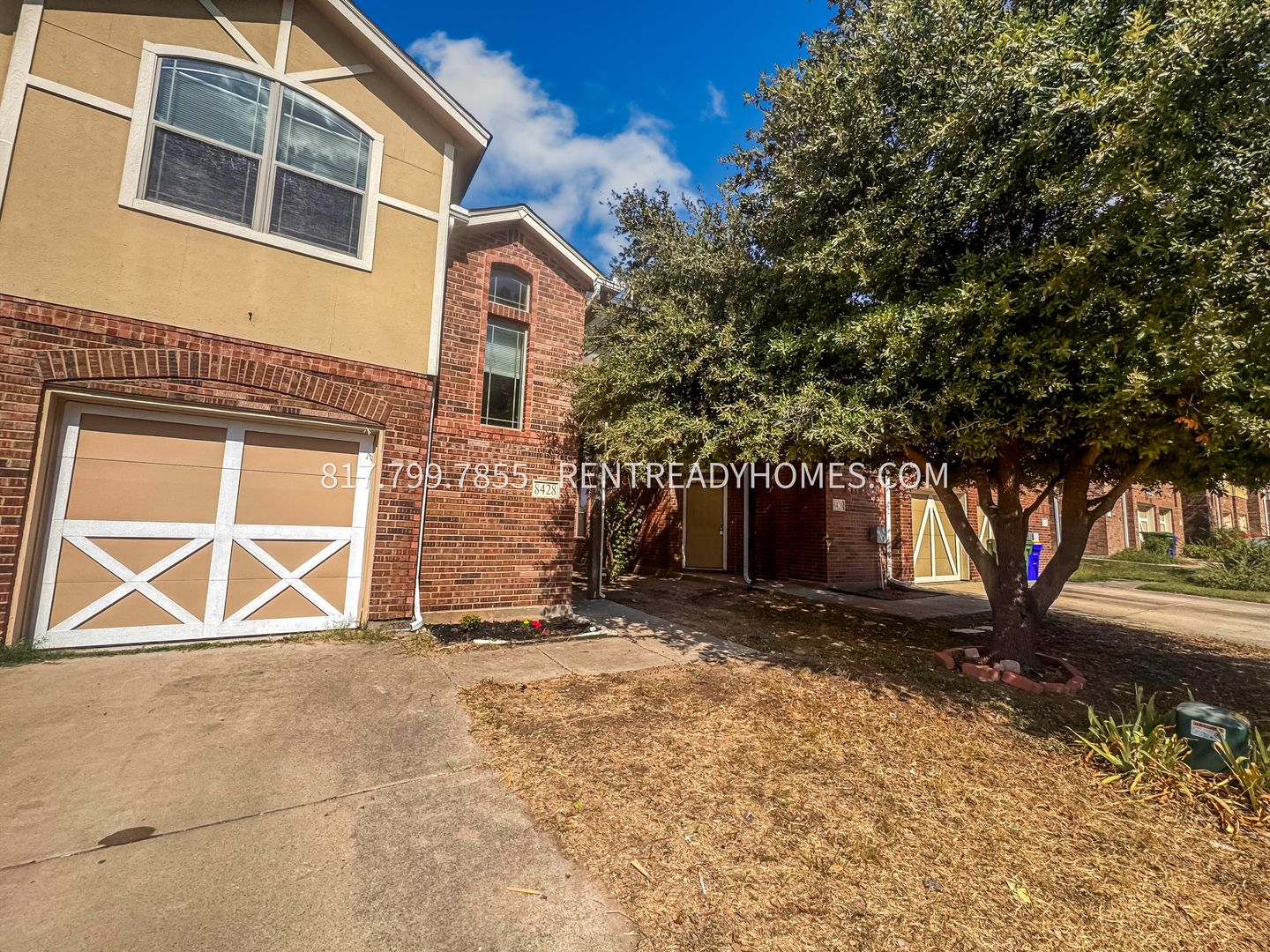 White Settlement House: 8428 Jay St