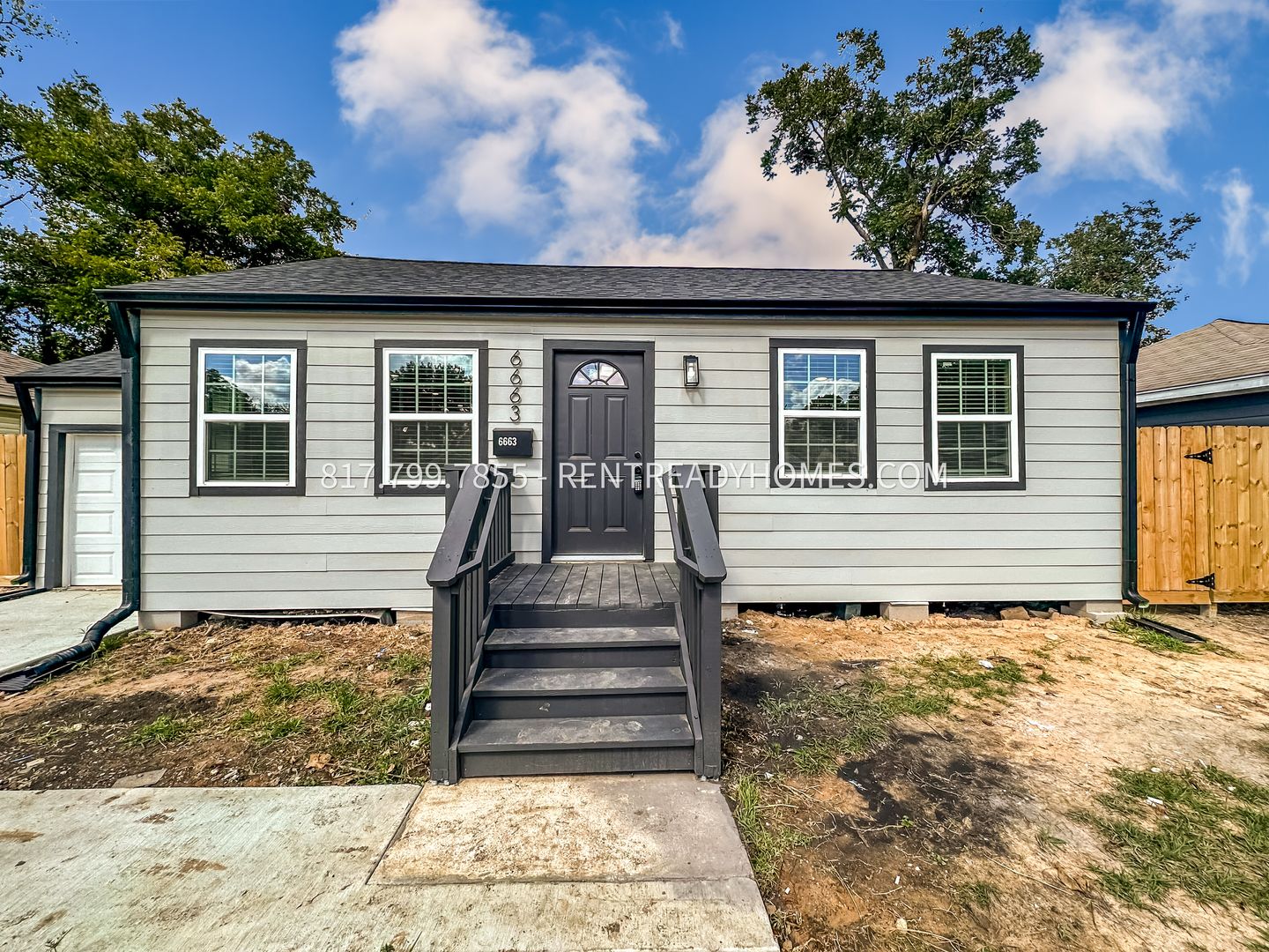 Houston House: 6663 Myrtle St