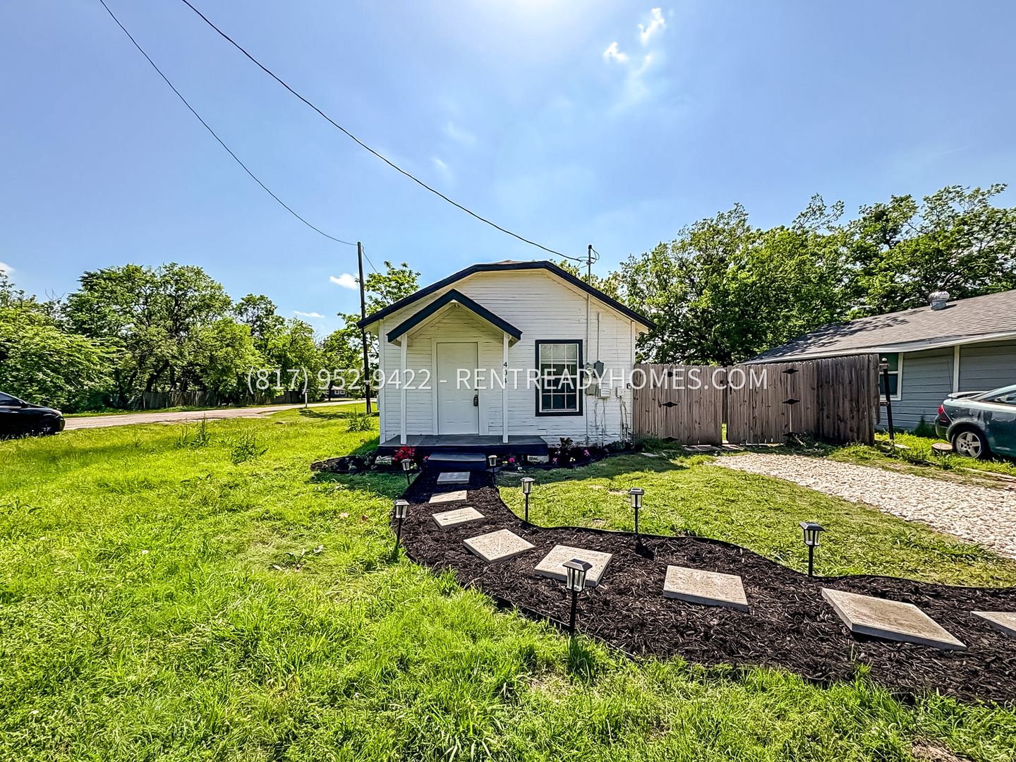 Forney Apartment: 404 E Buffalo St