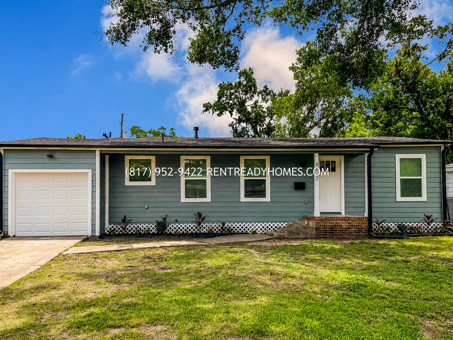 Houston House: 8112 Barkley St