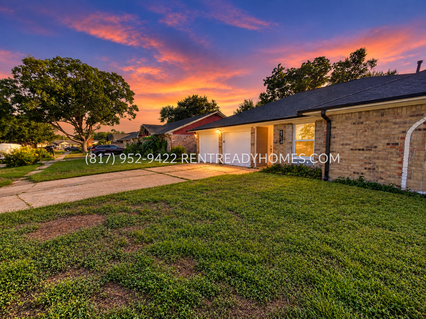 Houston House: 8714 Twisting Vine Ln