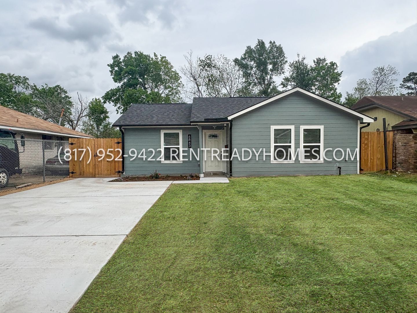Houston House: 6843 Hopper Rd
