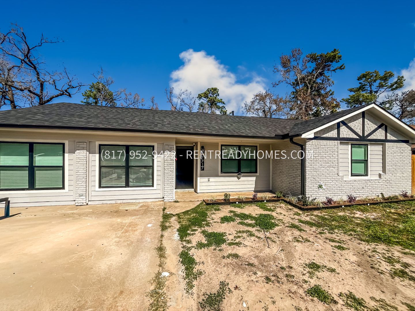 Houston House: 7717 Yoe St