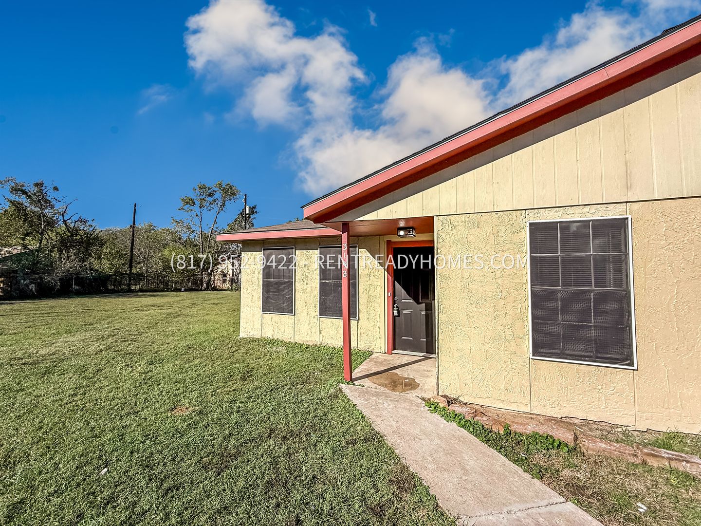 Bryan Apartment: 319 Frontier Dr.