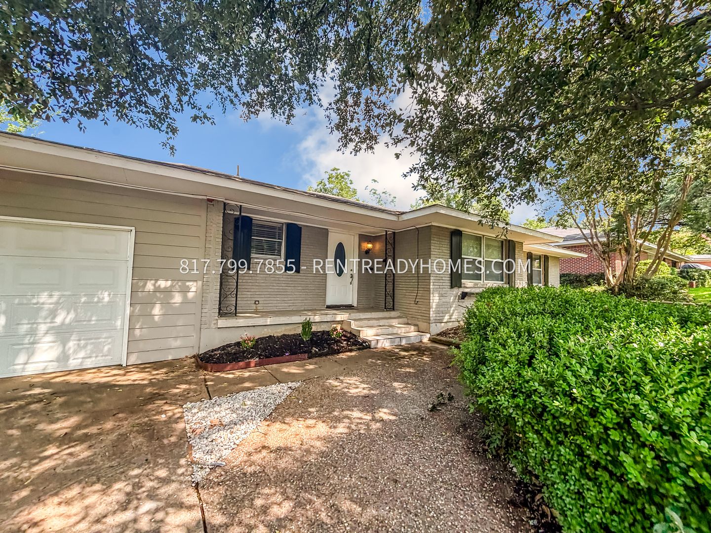 Grand Prairie House: 722 NW 16th St