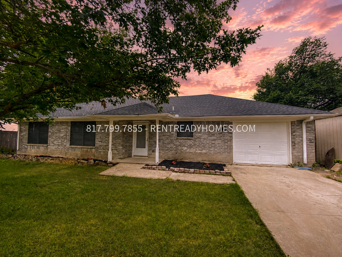 Shady Shores House: 203 Shady Oaks Cir