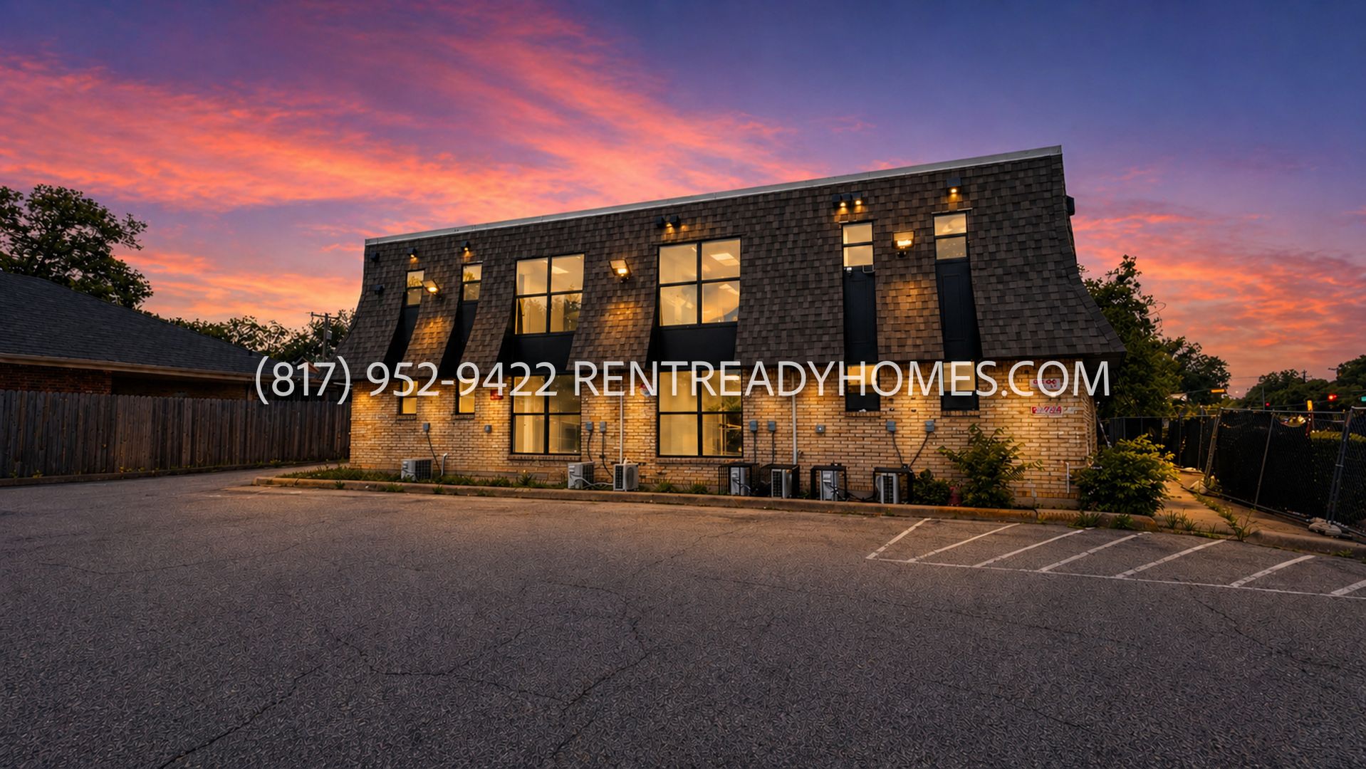 Dallas Apartment: 1510 W Jefferson Blvd.