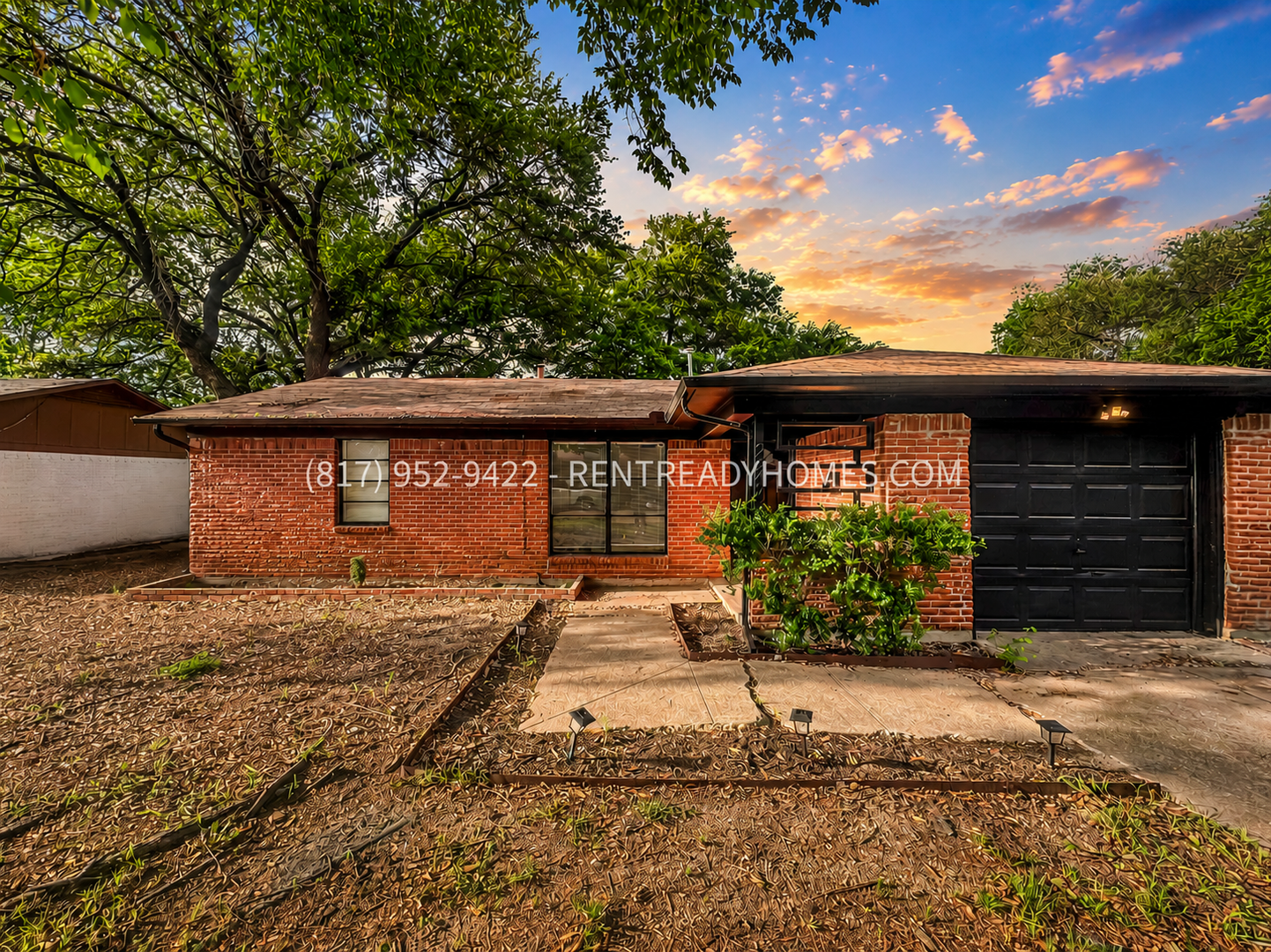 Mesquite House: 2306 Loyce Dr