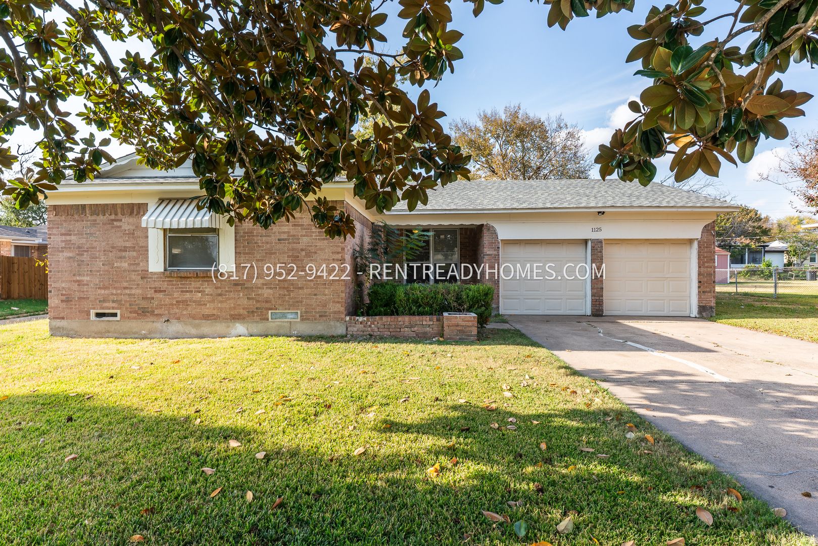 Mesquite House: 1125 Tosch Ln