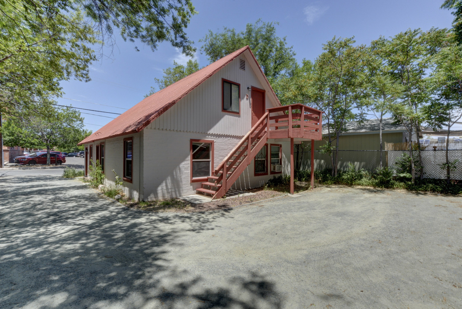 RR340 - 210 N. Alarcon