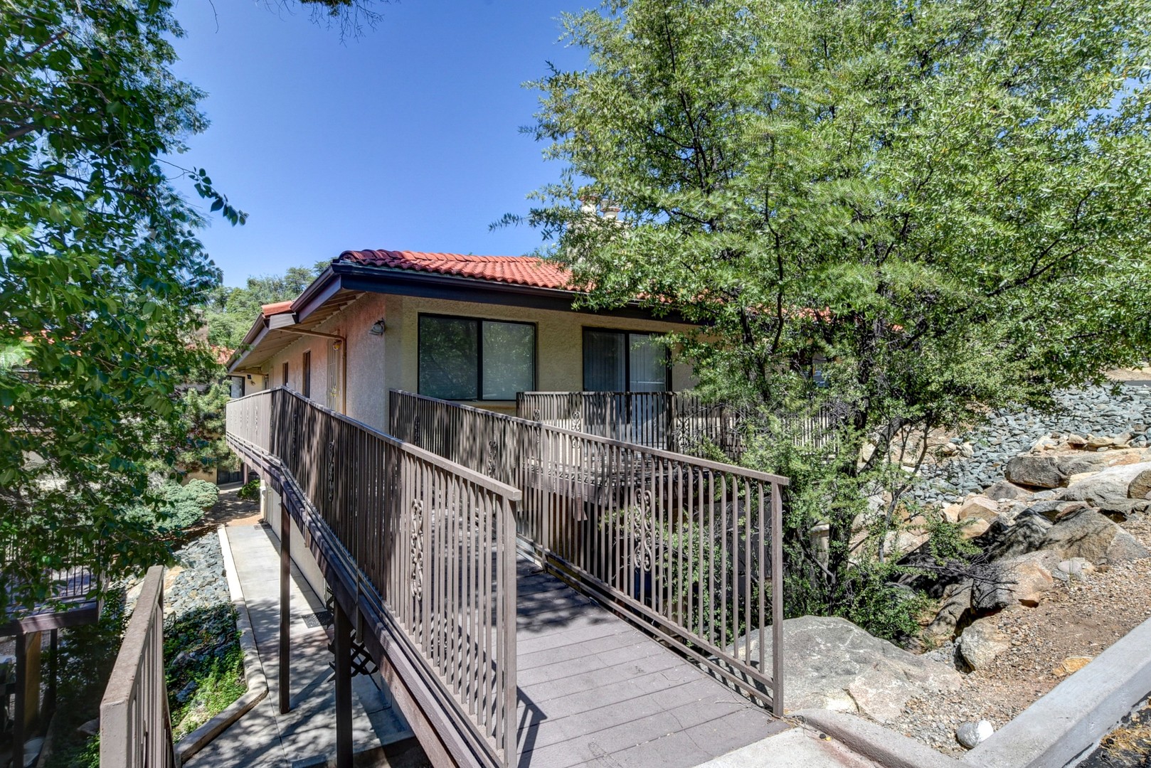 Prescott Apartment: 799 Sanctuary Rd