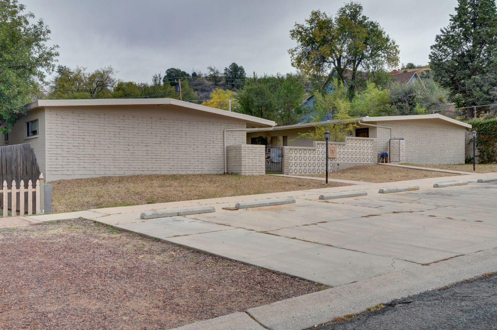 Prescott Apartment: 333 S. Alarcon Street