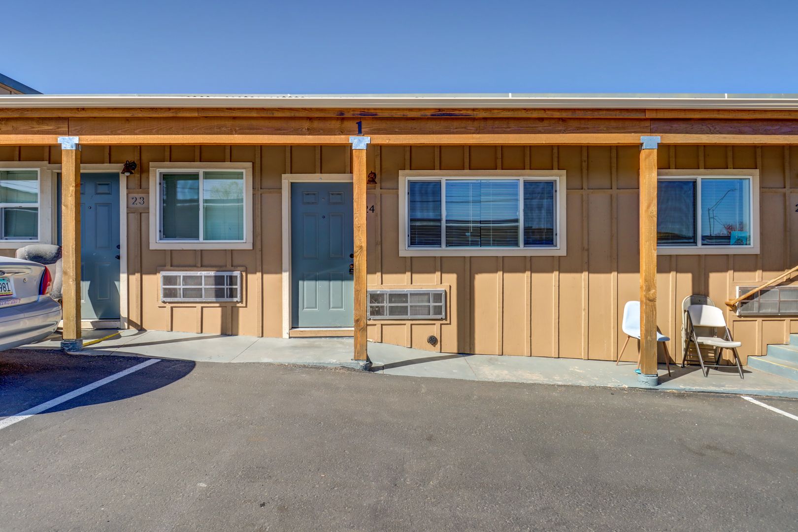 Prescott Apartment: 1141 E Gurley Street