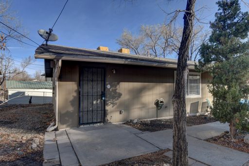 2 bedroom, 2 bath Apartment near Downtown Prescott! – photo 1