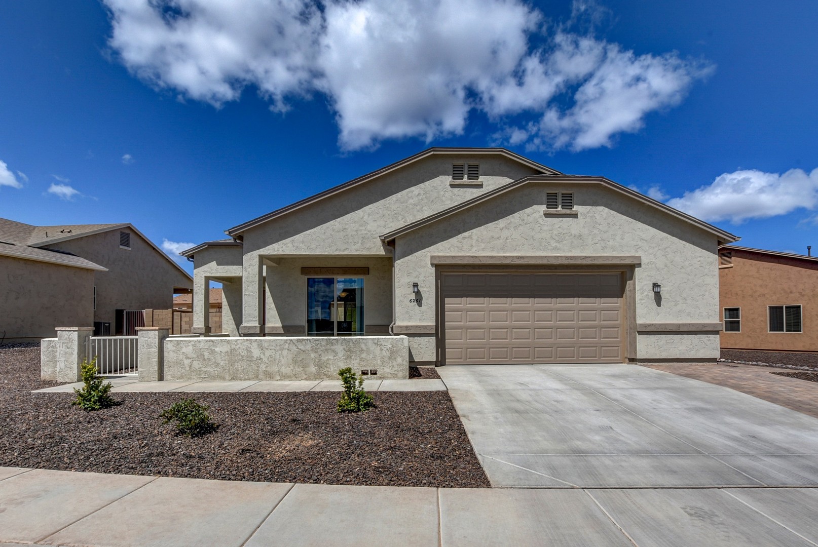 Prescott Valley House: 6261 E Livingston Loop
