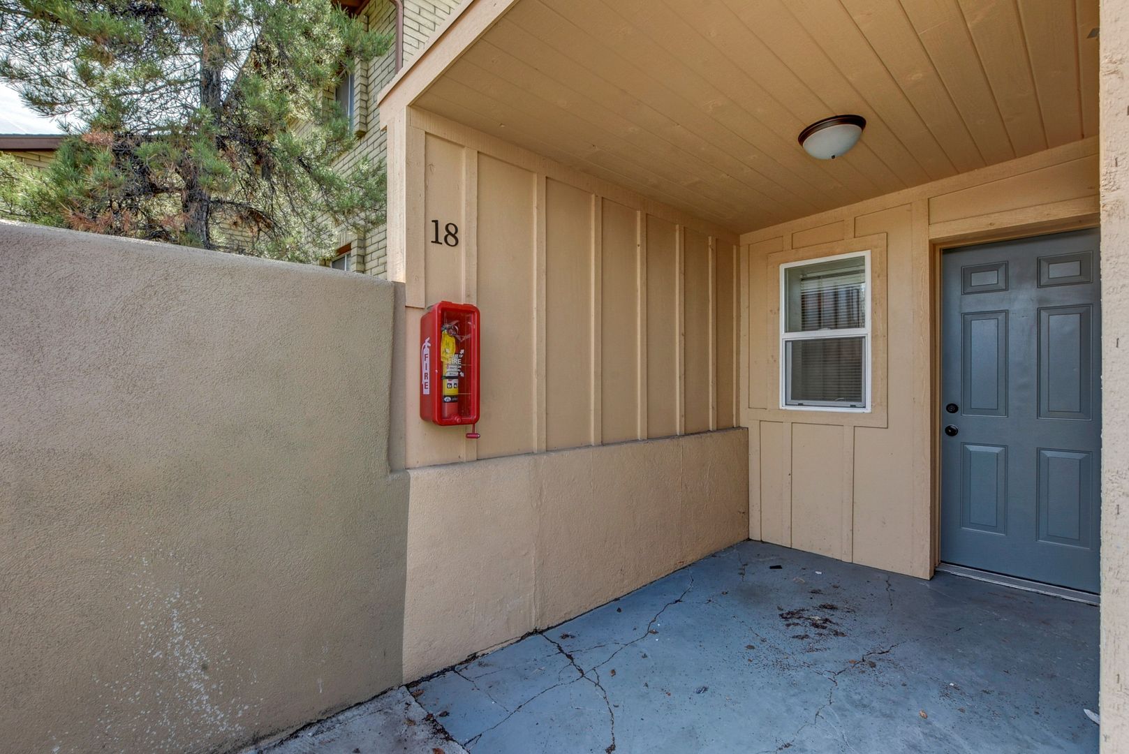 Prescott Apartment: 1141 E Gurley Street