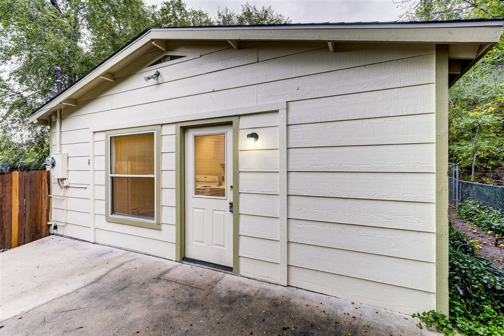 RR104 - 211 N. Washington Avenue