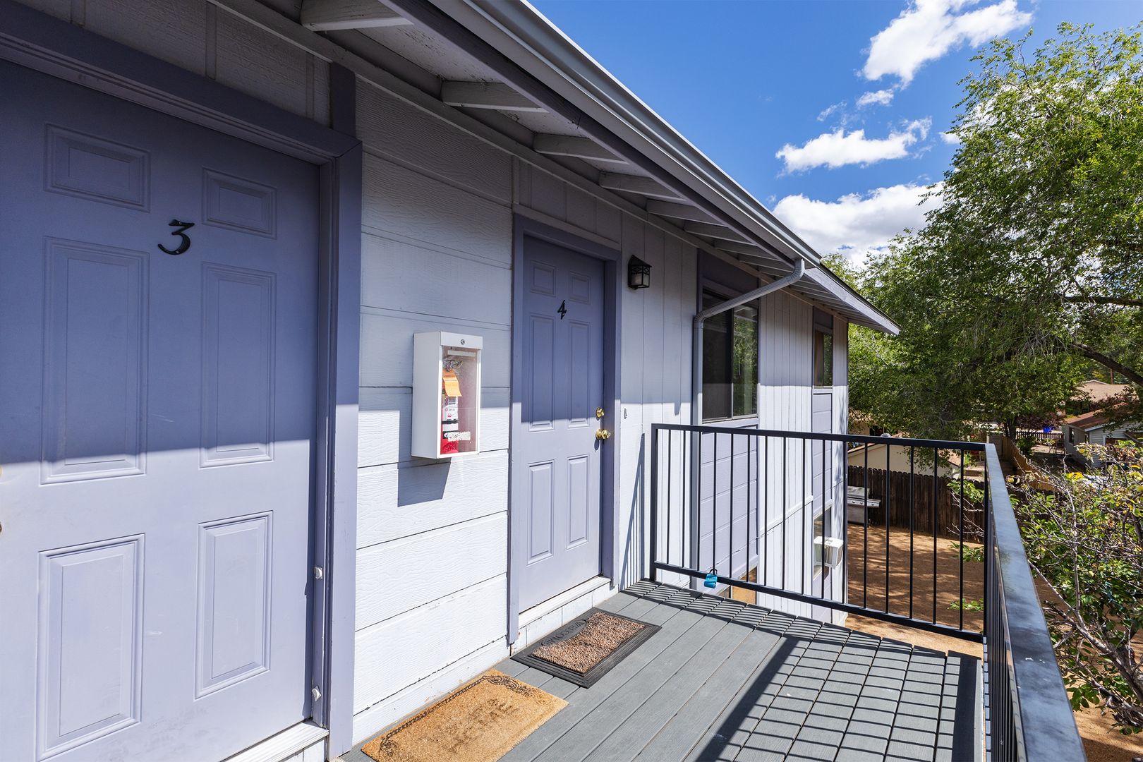 Prescott Apartment: 555 Dameron Drive