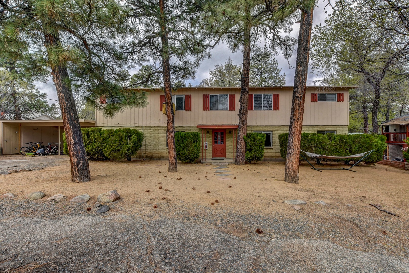 Prescott Apartment: 278 S. Hardin Street