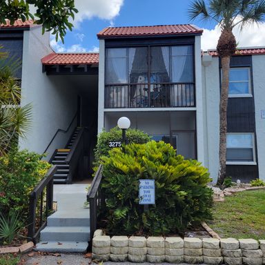Seasonal/short term 2/2 ground floor condo downtown Sarasota. – photo 1