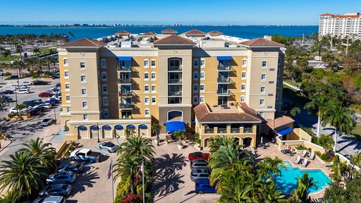Annual furnished OPTIONAL 2-bed 2-bath upscale condo in the Broadway Promenade – photo 1