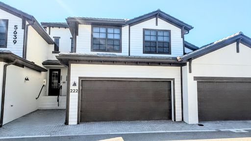 Annual TURNKEY 3 bed 2 bath in the Montserrat – photo 1