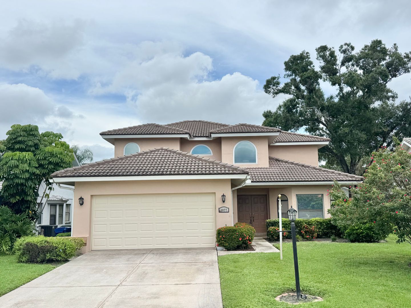 Sarasota House: 6077 Marella Dr.