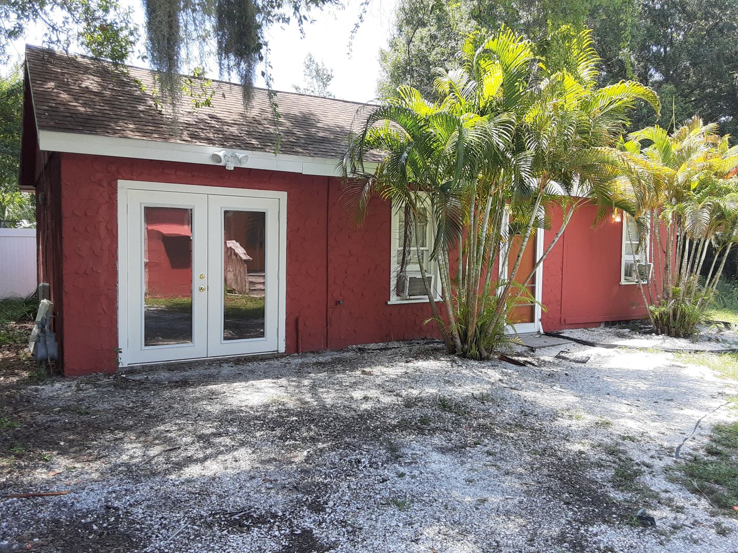 Sarasota House: 3029 West Place, Unit B