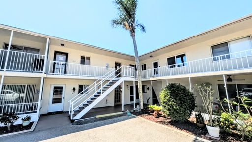 Annual UNFURNISHED 2/1 condo Island life – photo 1