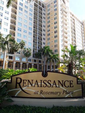 Seasonal or Beautifully remodeled 2/2 condo at The Renassance downtown Sarasota – photo 1