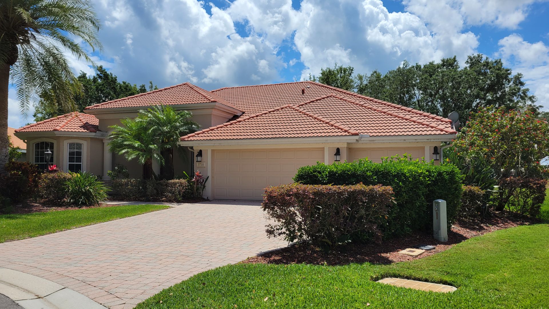 Sarasota House: 3710 Eagle Hammock Dr.