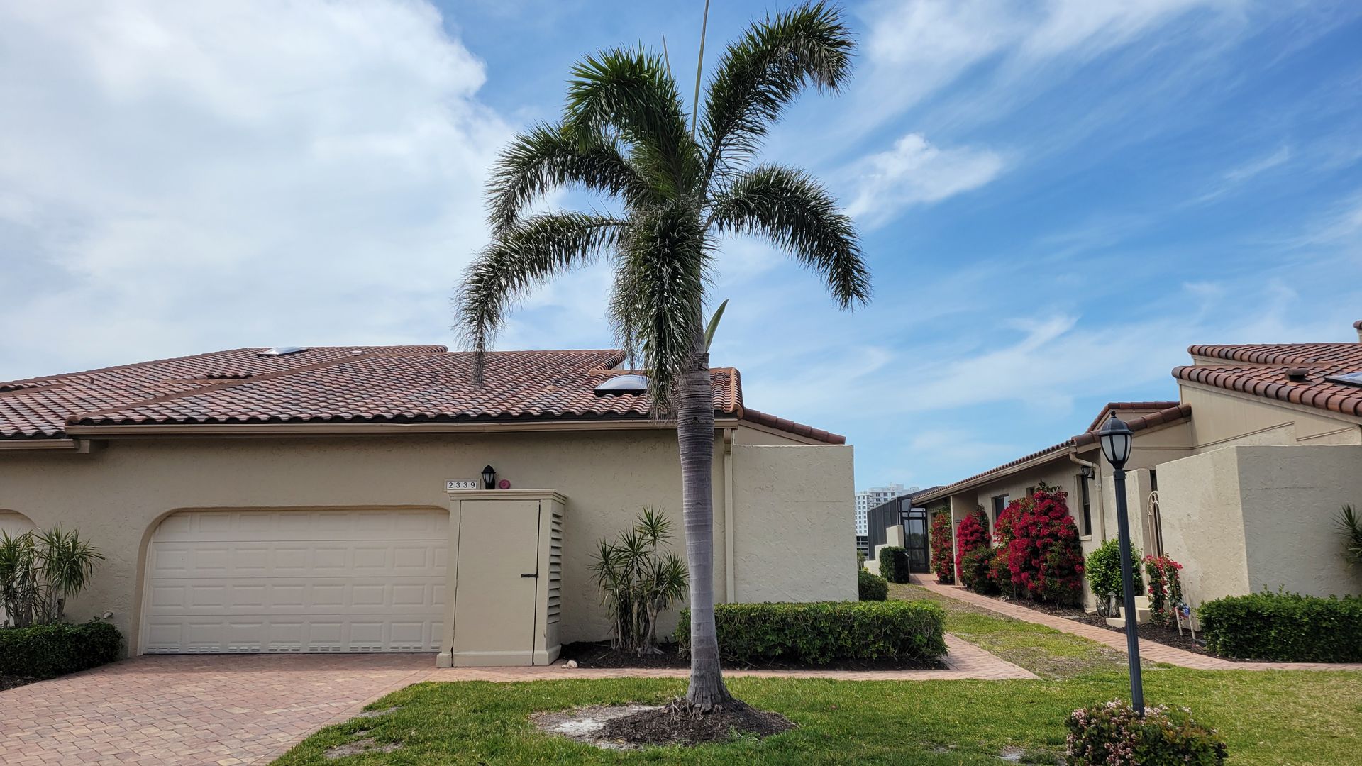 Longboat Key House: 2339 Harbour Oaks Dr.