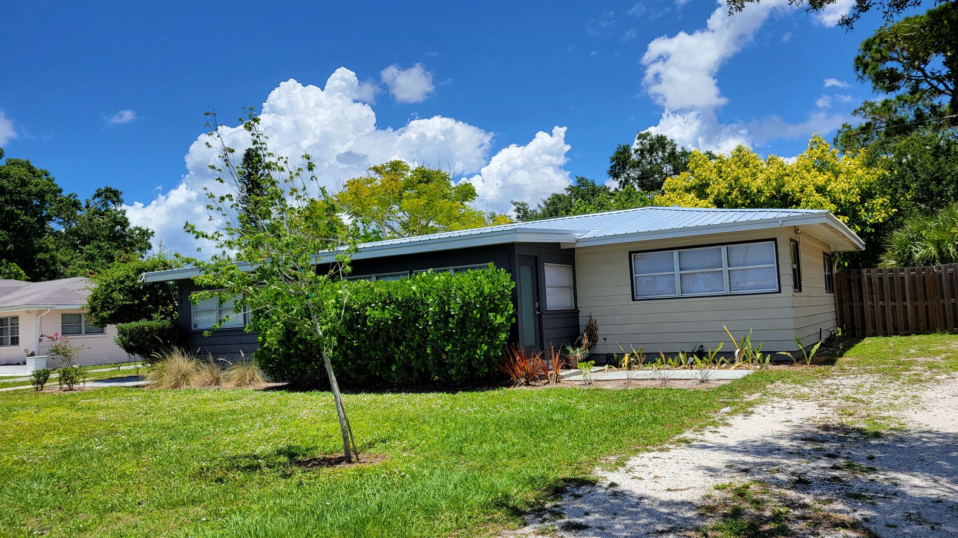 Sarasota House: 2141 Bay St.