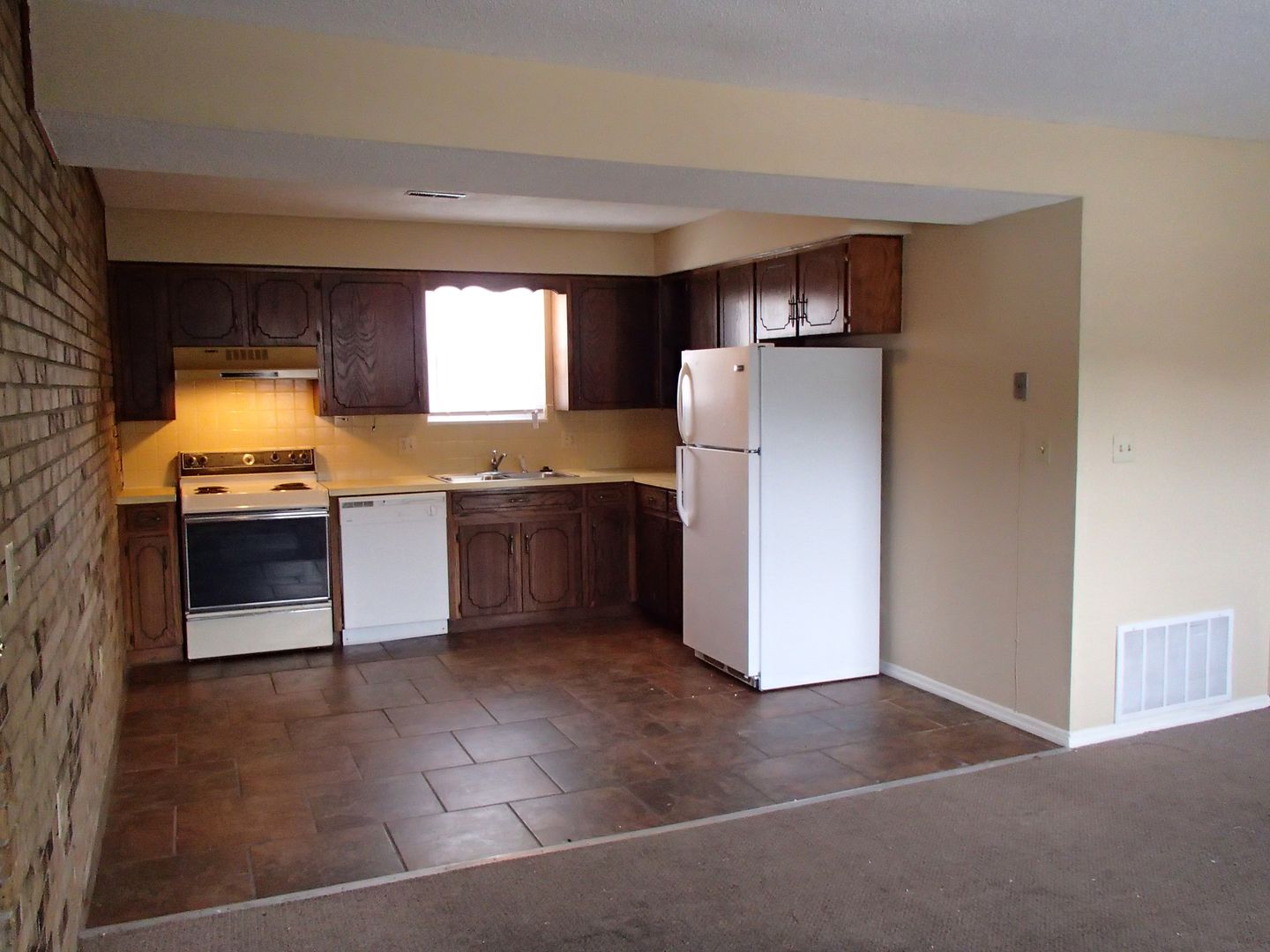 Cape Girardeau Apartment: 12 N Pindwood